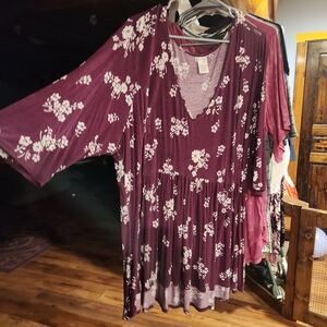 Terra & Sky Floral V-Neck Tunic - Burgundy